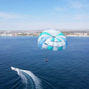 parasailing en Los Cabos